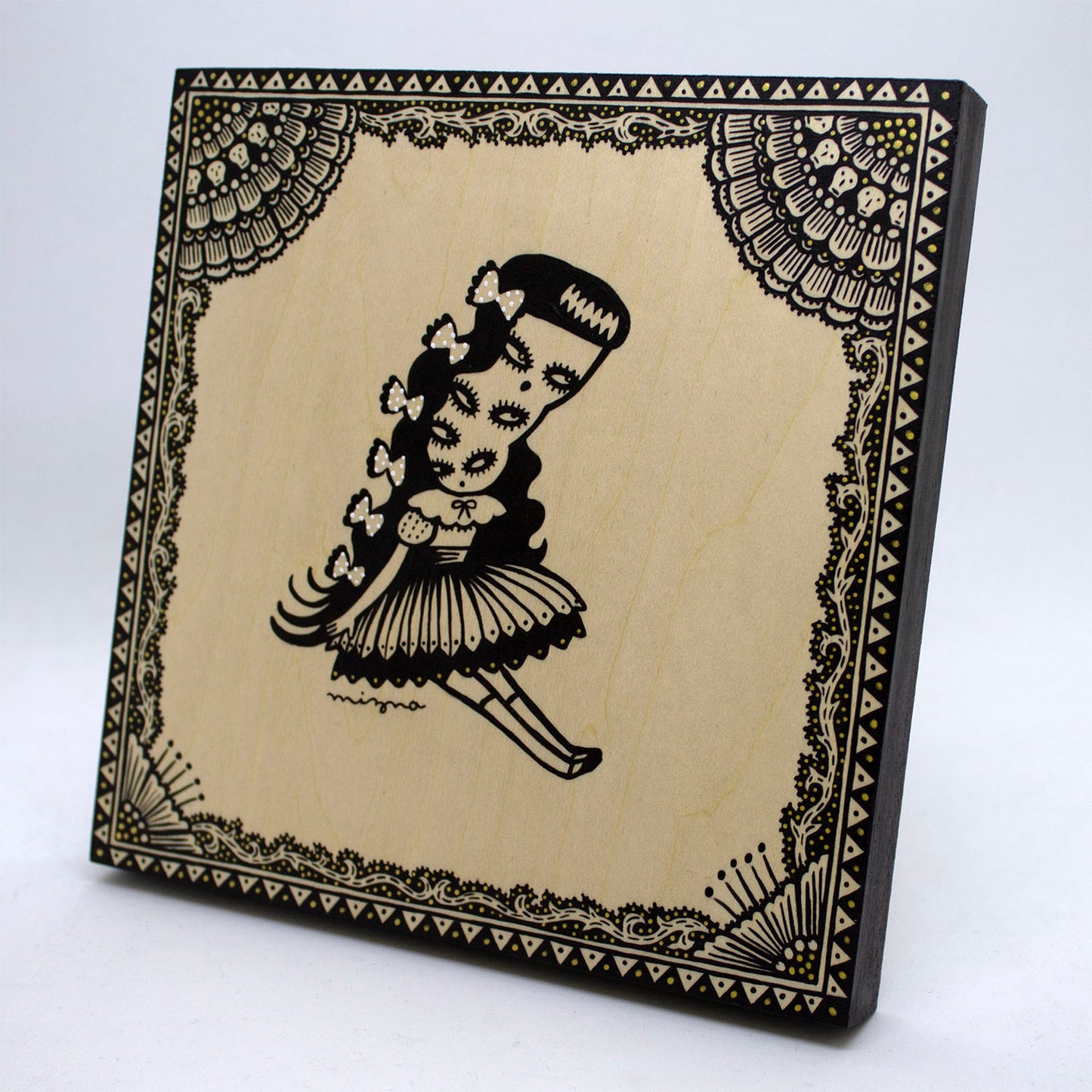 Mizna Wada - Curiosity