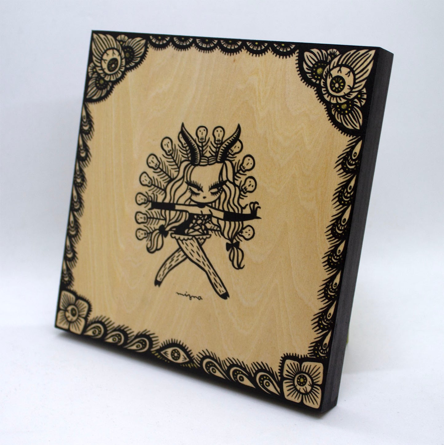 Mizna Wada - Peacock Inferno