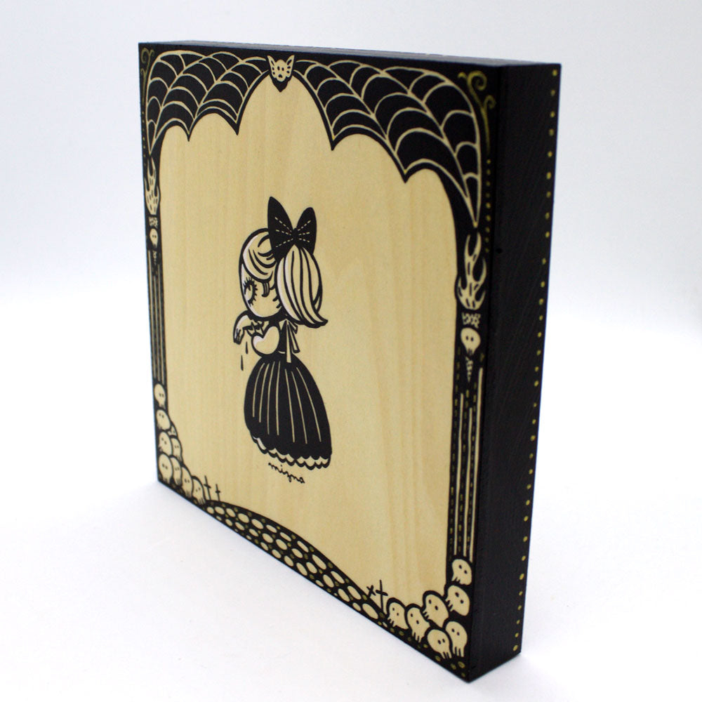 Mizna Wada - Ghoul Girl