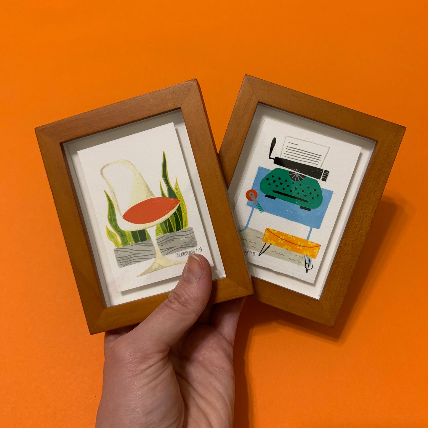 エレン・サリー - タイプライター