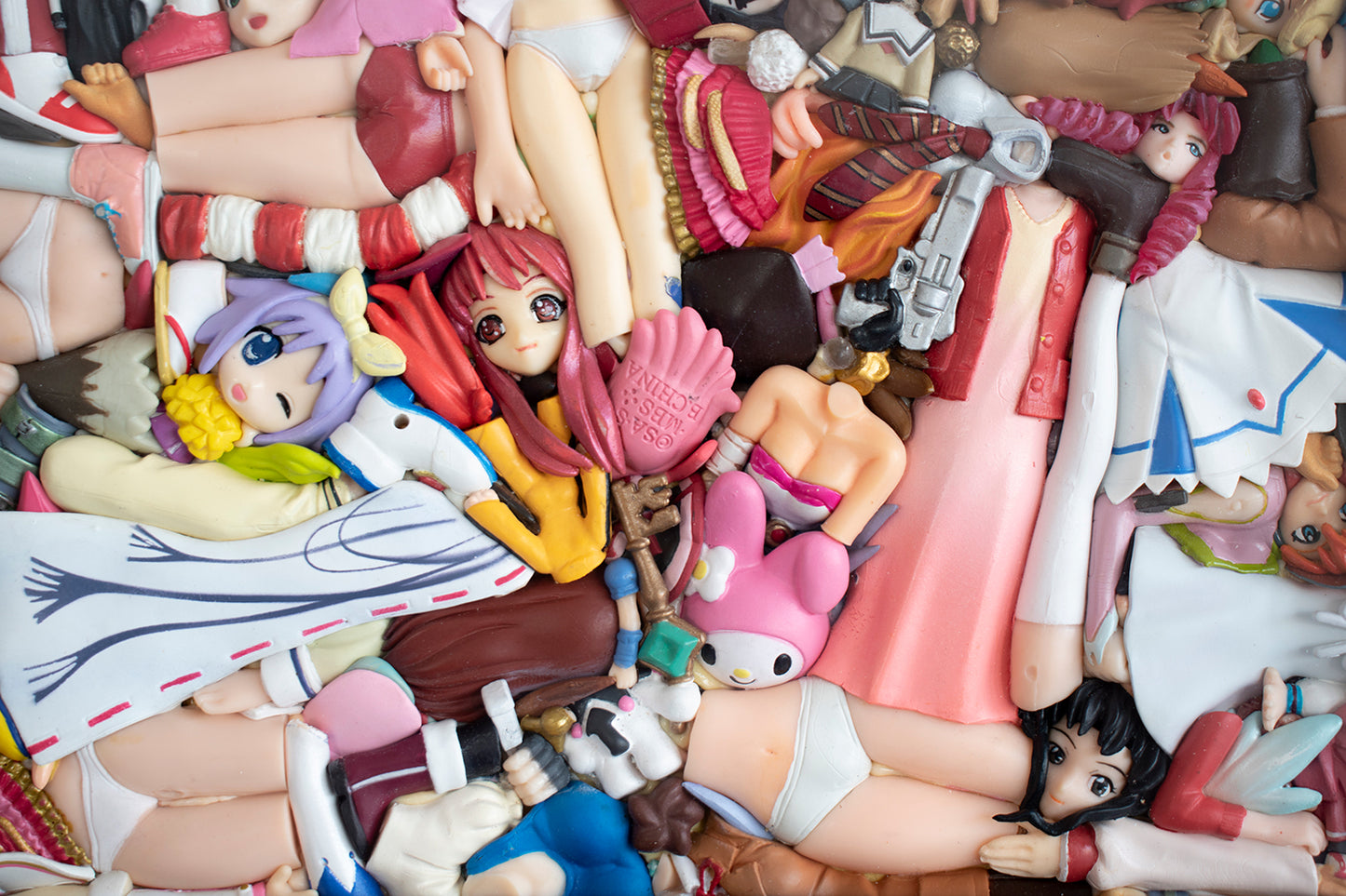 three - iPad Display Girls