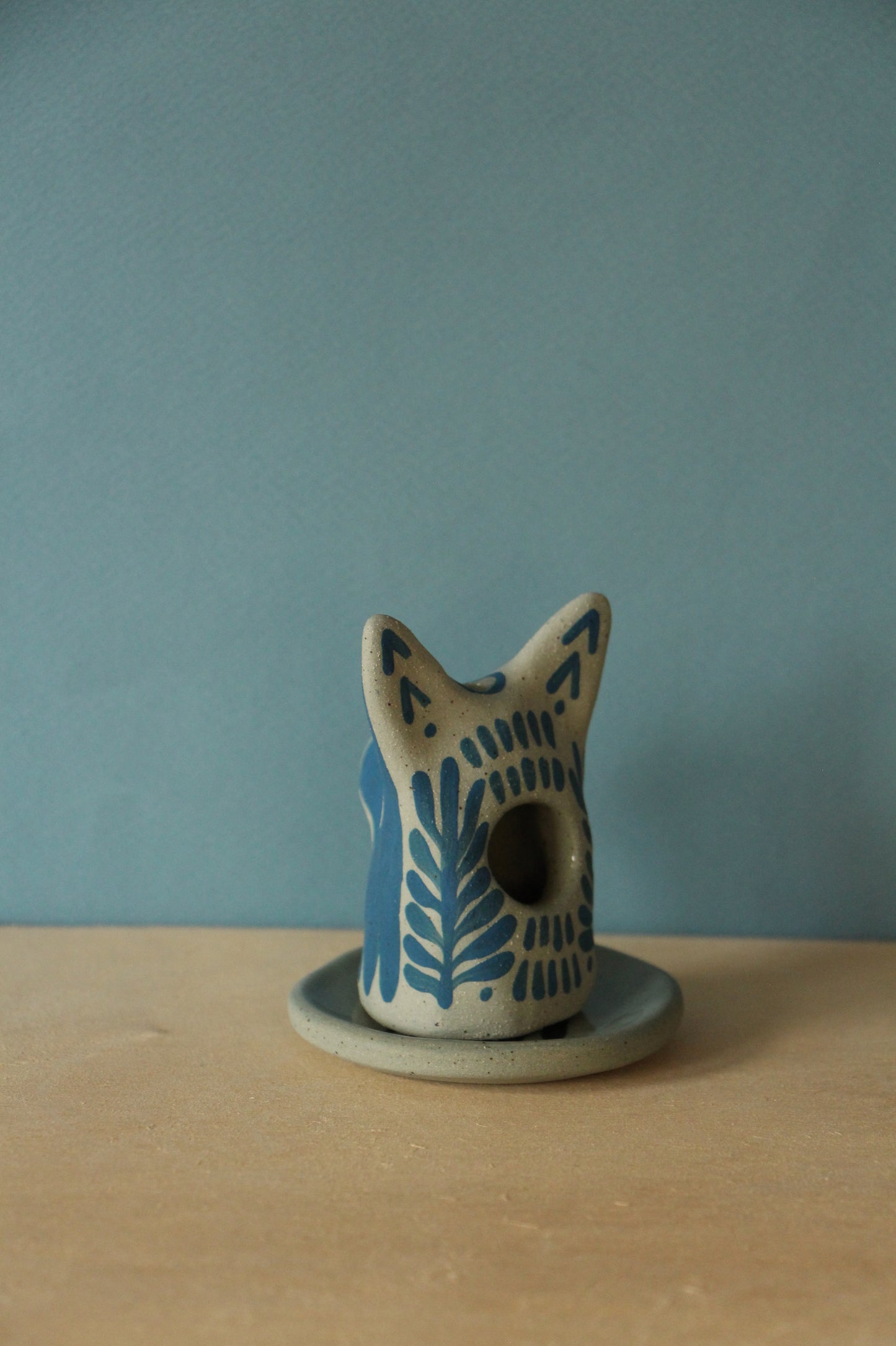 Perro y Arena - Owl Incense Burner