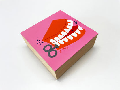 Ellen Surrey - Chattering Teeth