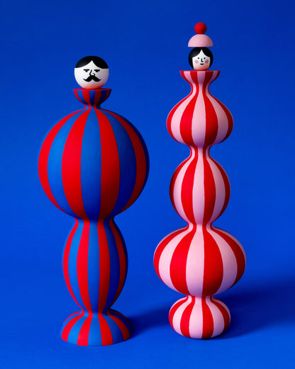 レスリー・バーンズ &amp; ロス・マコーリー - ガイア &amp; タイタン